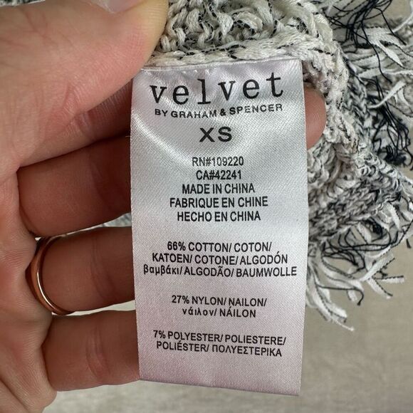 Velvet by Graham & Spencer Sweater Women’s XS-S Gray Black Fringe Boho Open Knit - Picture 5 of 9